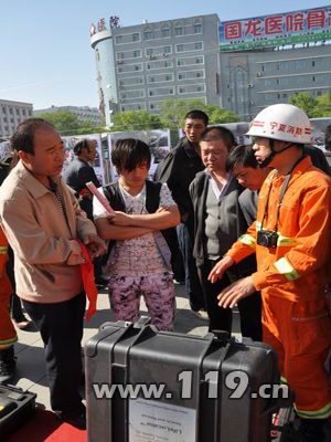 �F(xi��n)�����