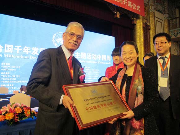 �yͨ��˾��I(l��ng)(li��n)�χ�ǧ��l(f��)չ�Ї�������(ji��)��ؕ�I(xi��n)��(ji��ng)�F(xi��n)����