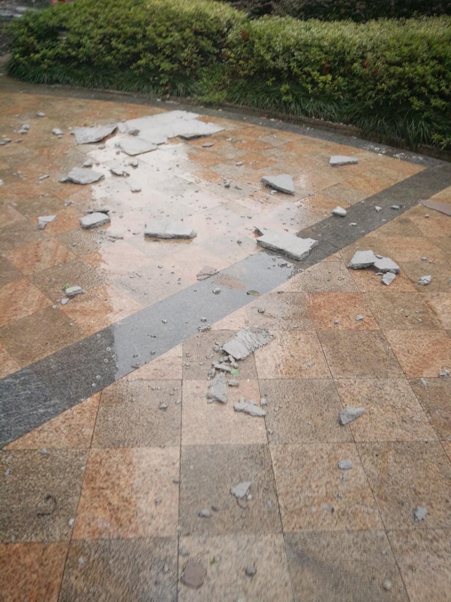 ���գ��Ϸ�ĳС�^�Ᵽ�؝M���w����ζŽ^�≦���،�Ó�䣿